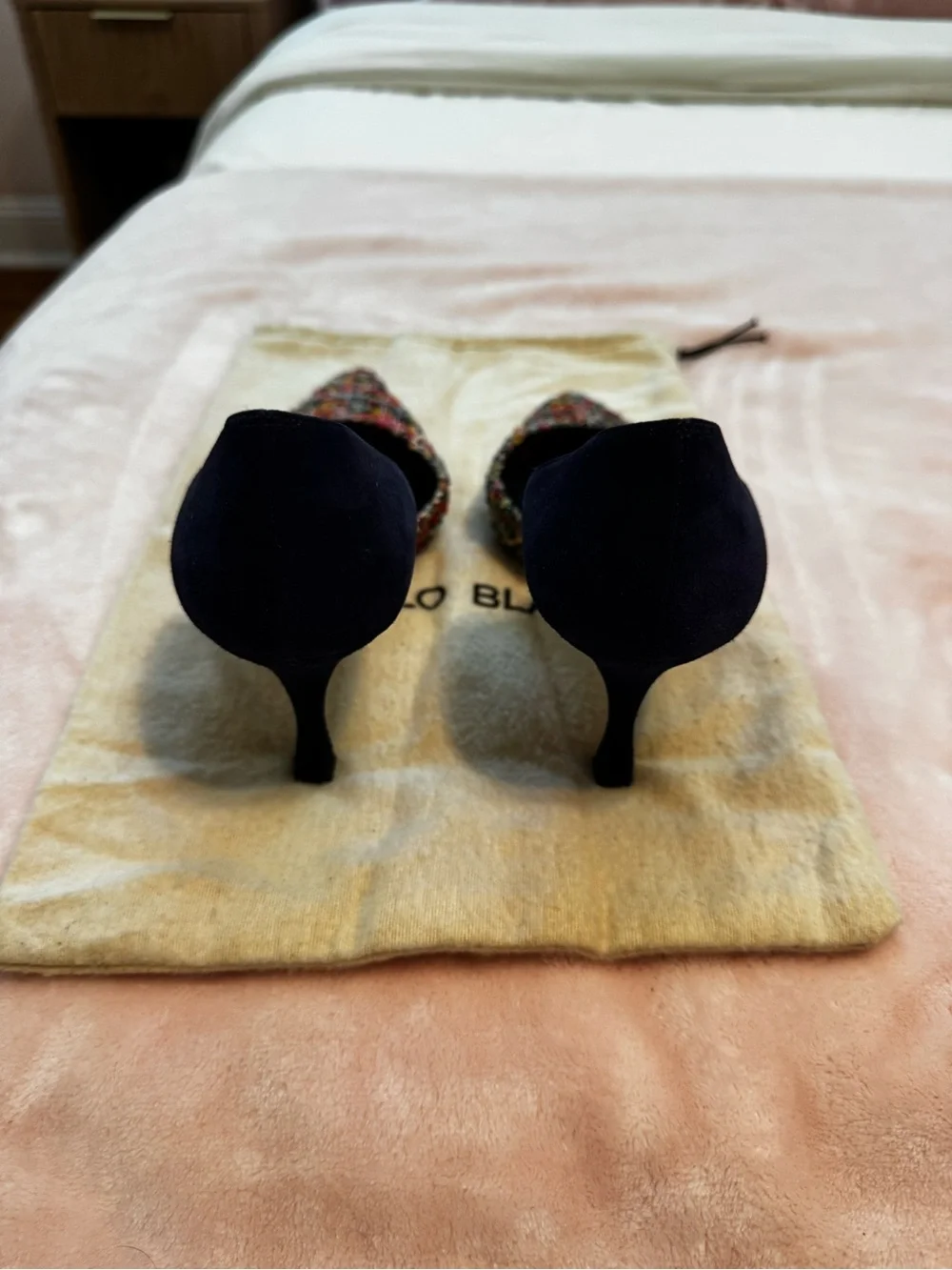 Manolo Blahnik Multicolor Tweed D'Orsay Pumps - Multicolor/Navy